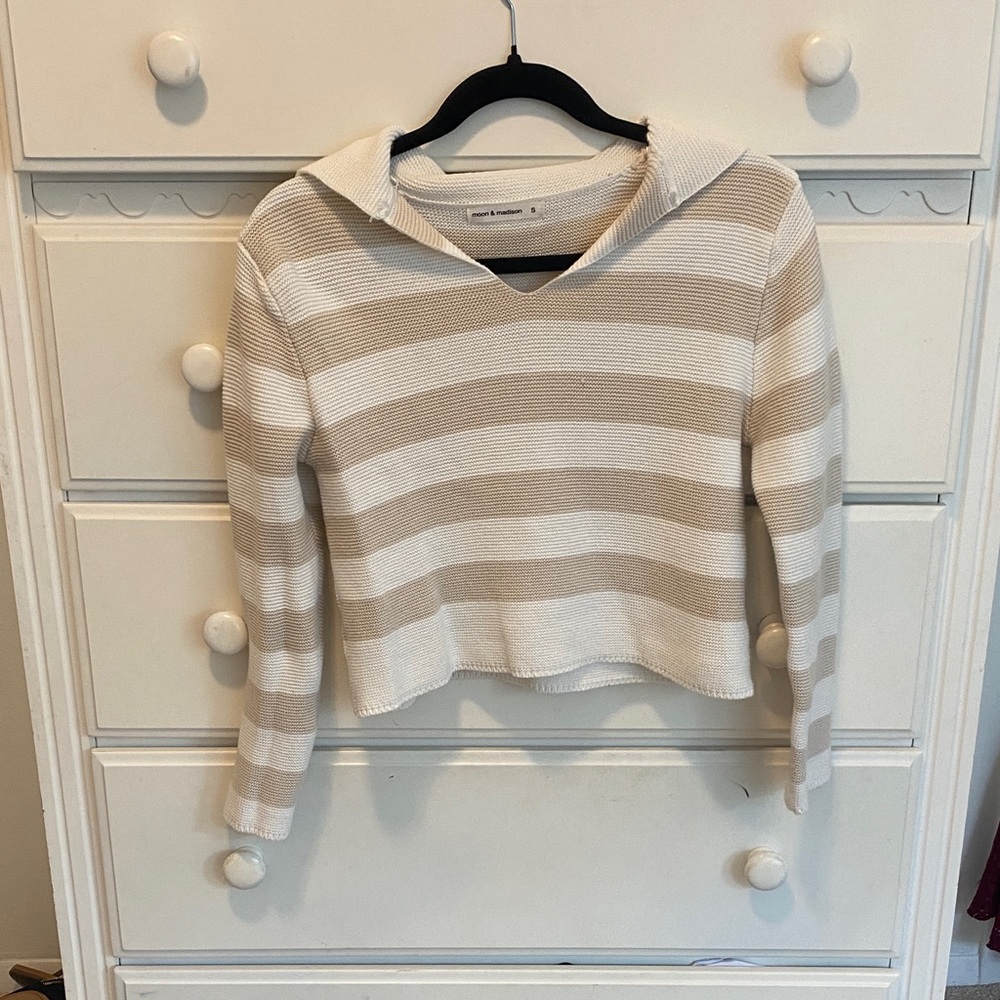 NWOT moon & madison Cream and Tan Striped Sweater